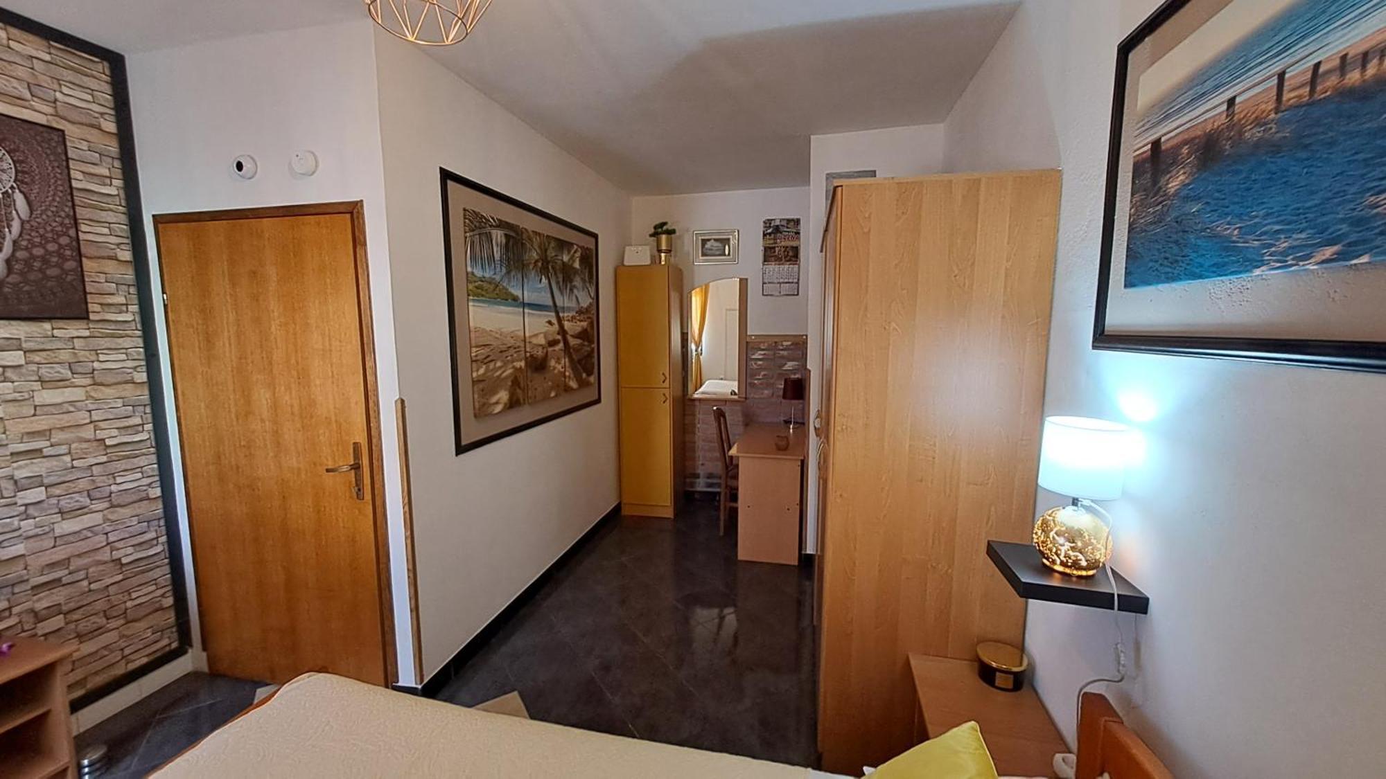 Red Gold Apartment Pula Extérieur photo